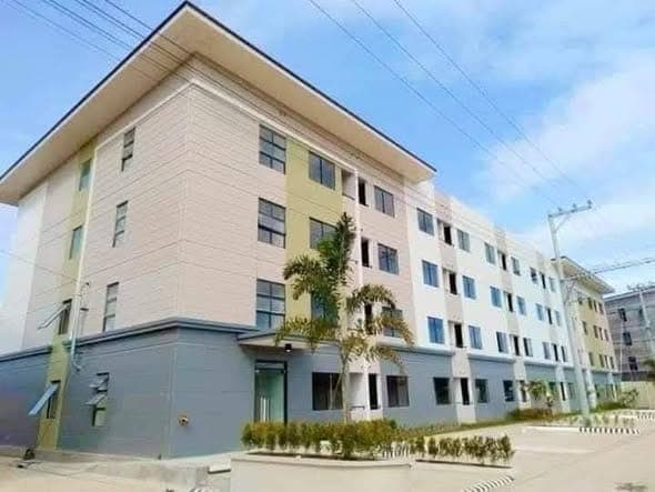 FOR RENT STUDIO UNIT IN PLUMERA MACTAN - photo 1