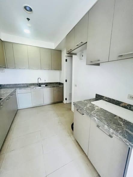 FOR RENT: 3-Bedroom Condo with Big Balcony - photo 5