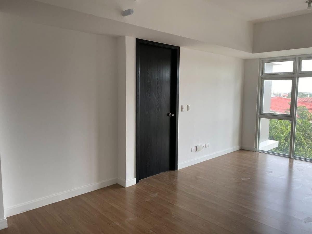 FOR RENT: THE VERANDA 1 BEDROOM - photo 4