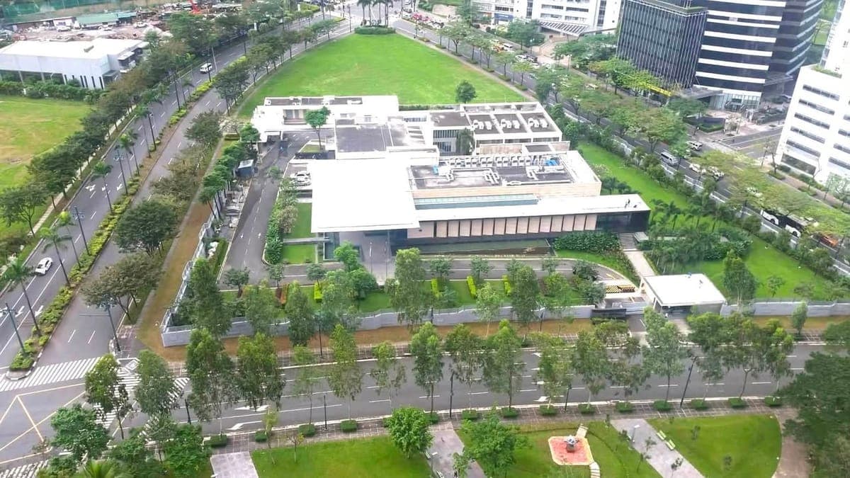 🏙 FOR RENT – Seibu Tower, BGC Taguig - photo 1