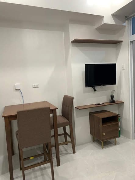 26sqm STUDIO UNIT with BALCONY 🔥 - photo 4