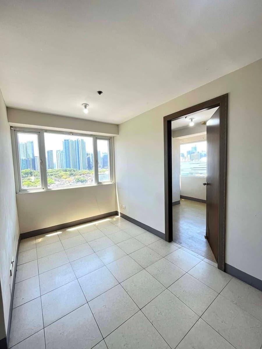 Condo Unit at Ridgewood Towers for RENT - photo 1