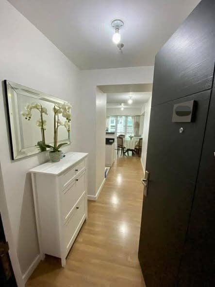 Experience the perfect blend of comfort and convenience in this meticulously maintained 2-bedroom un... - photo 4