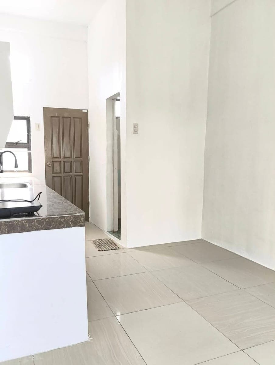 APARTMENT FOR RENT - photo 2