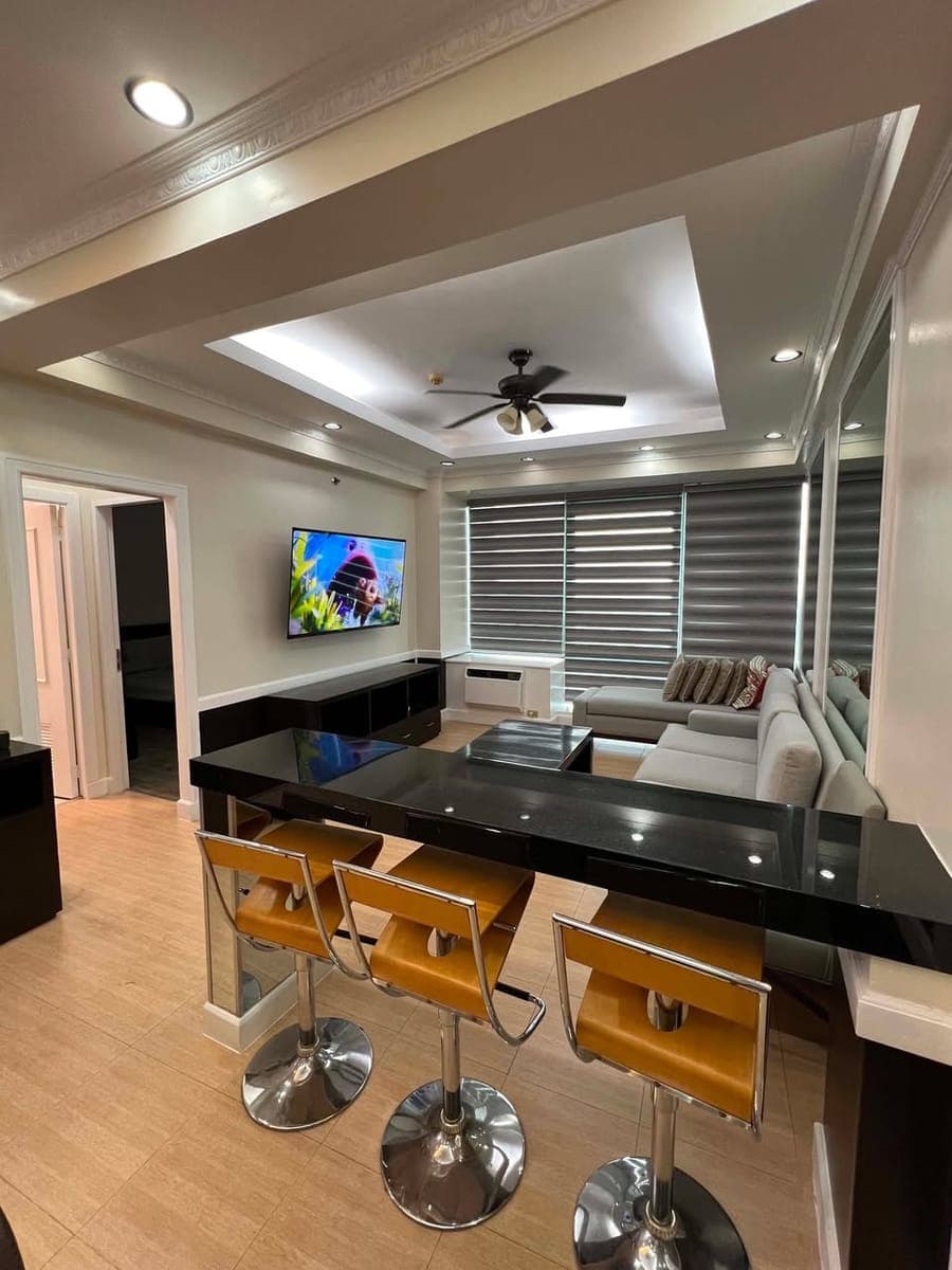 FOR RENT: - photo 1