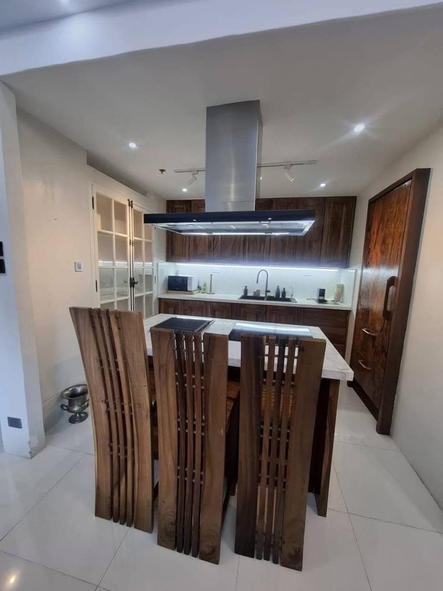 🏙️ FOR RENT IN BGC - photo 2