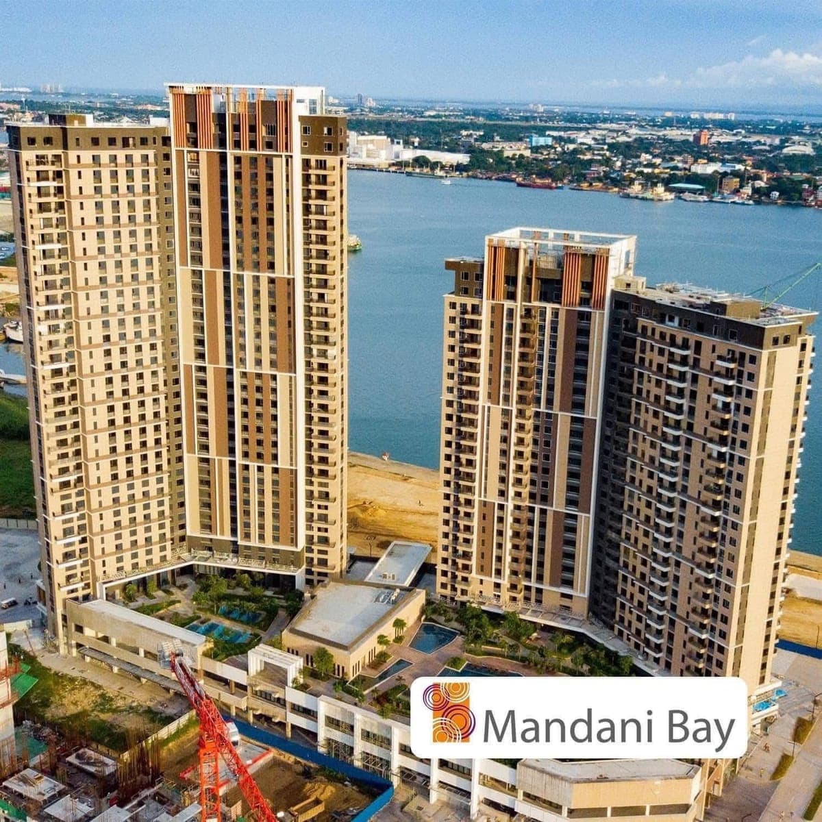 MANDANI BAY Tower 1 with 2-BEDROOMS for rent facing Pool and Parkmall area and located at the 23rd floor. - photo 2