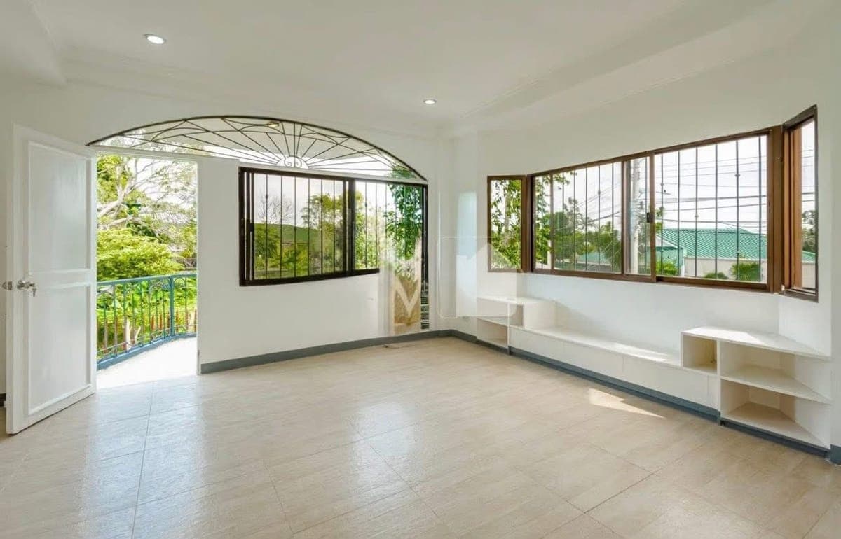 🏡HOUSE FOR RENT IN MARIA LUISA ESTATE PARK - photo 13