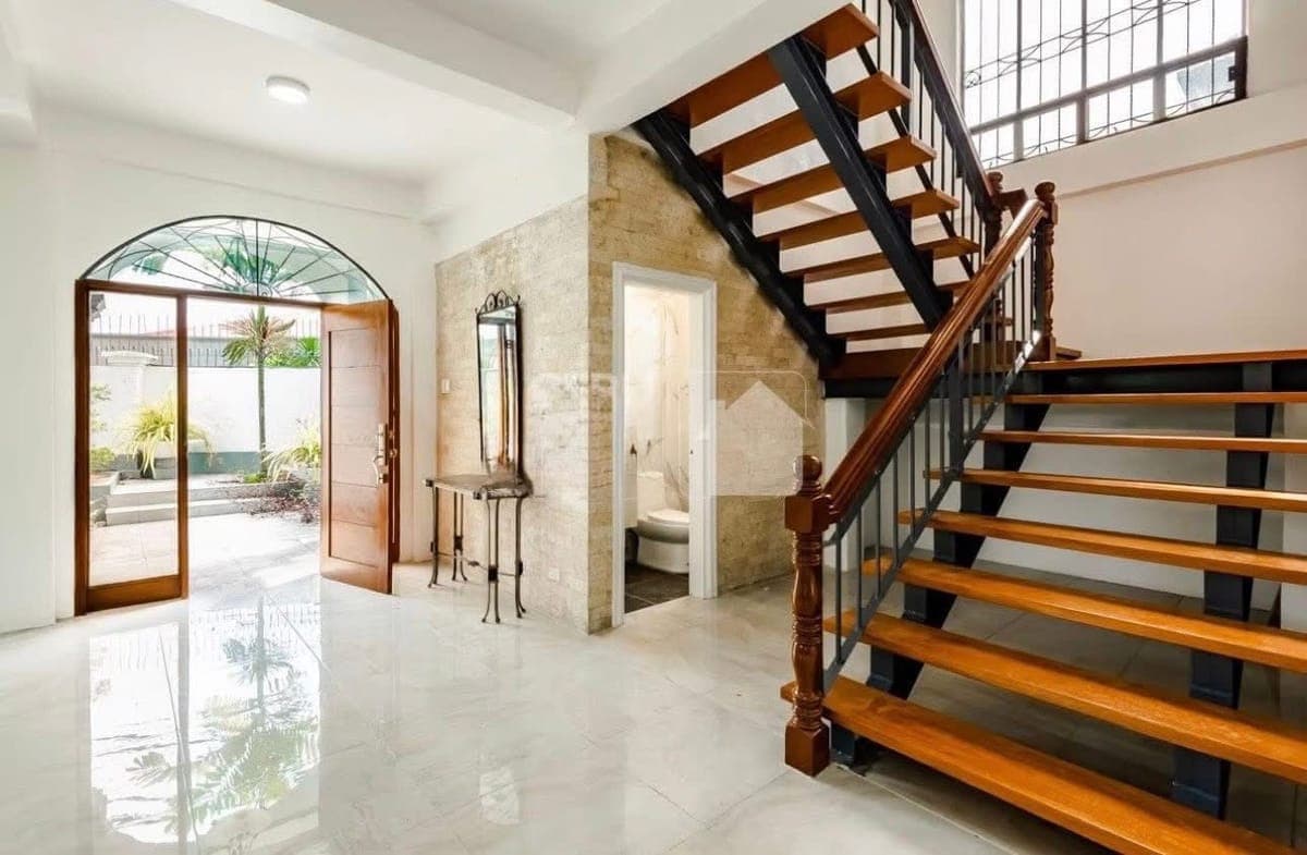 🏡HOUSE FOR RENT IN MARIA LUISA ESTATE PARK - photo 8