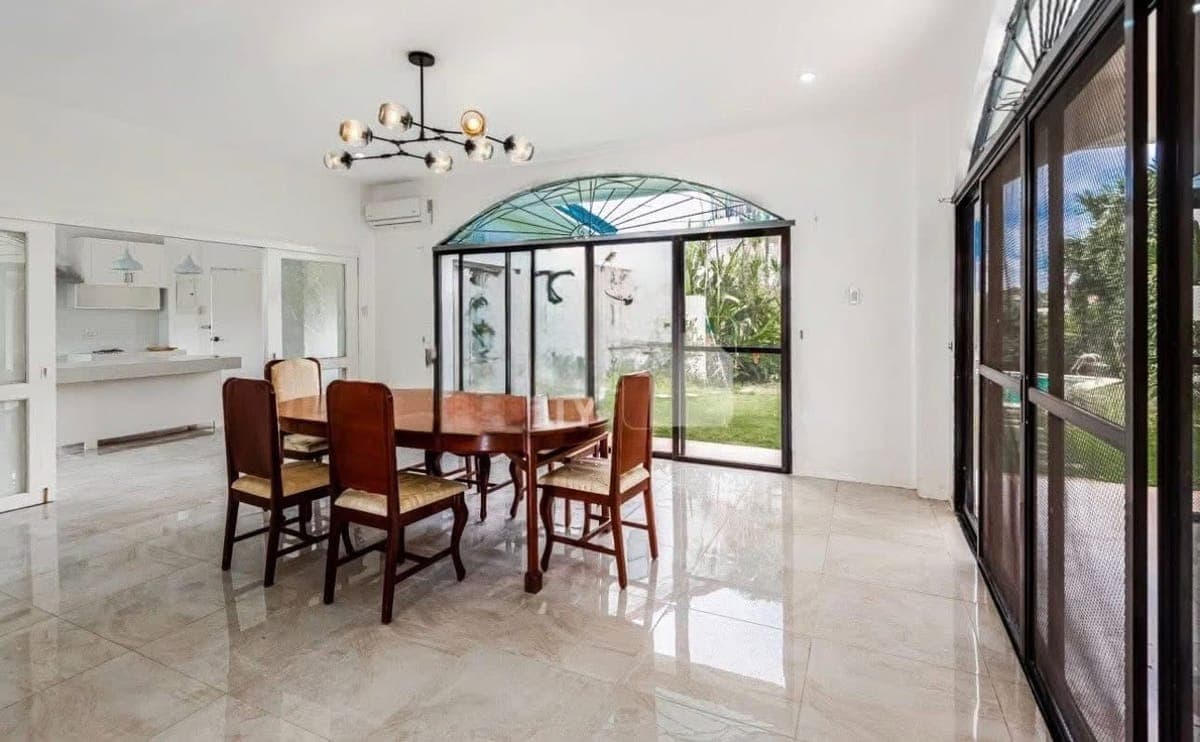 🏡HOUSE FOR RENT IN MARIA LUISA ESTATE PARK - photo 9