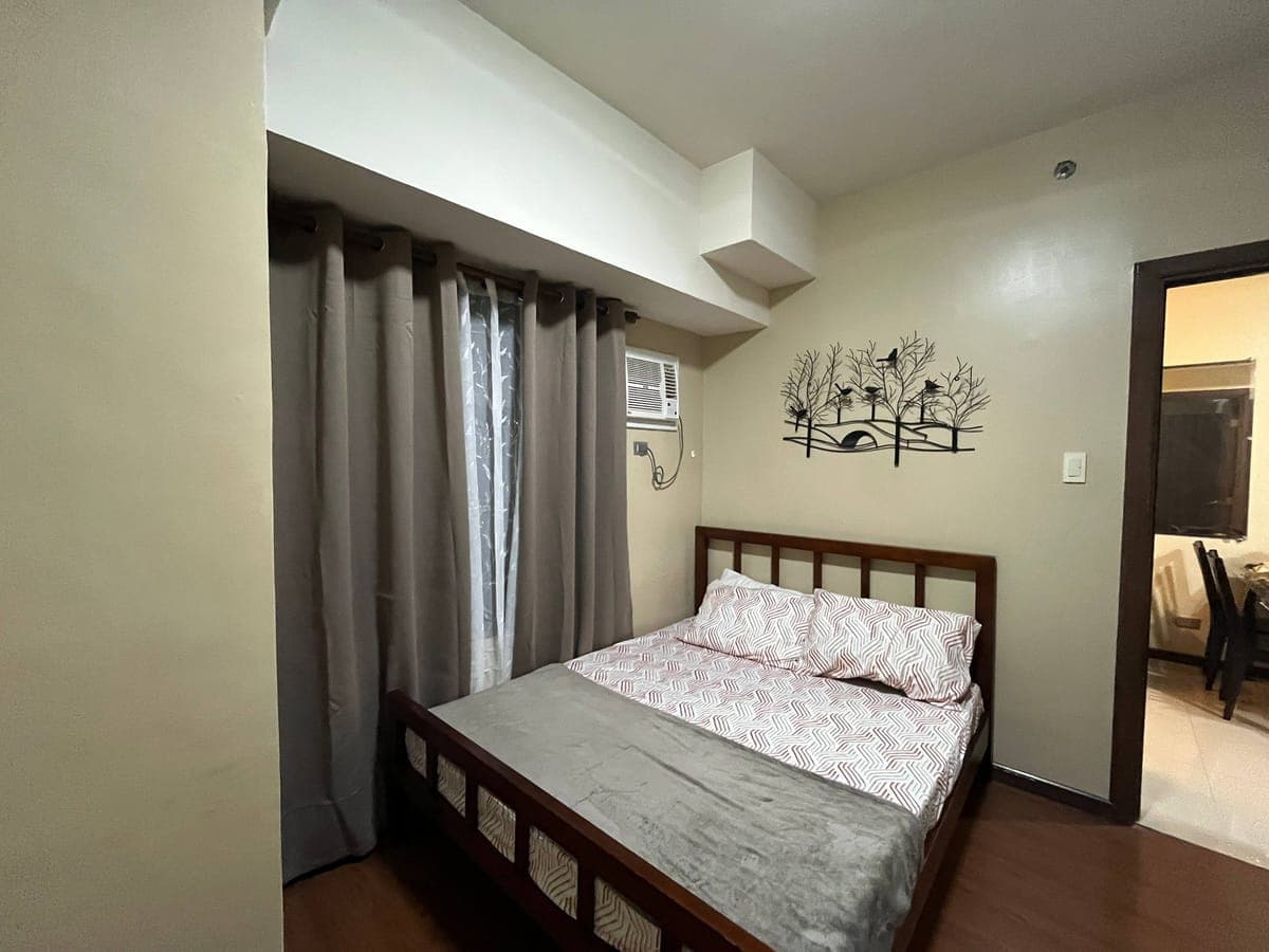 FOR RENT: Fully furnished 1 Bedroom Unit with balcony in LAHUG near AYALA MALL and JY MALL - photo 7