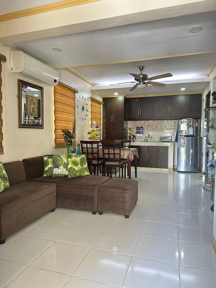 Crown Asia Aventine Taguig - photo 1