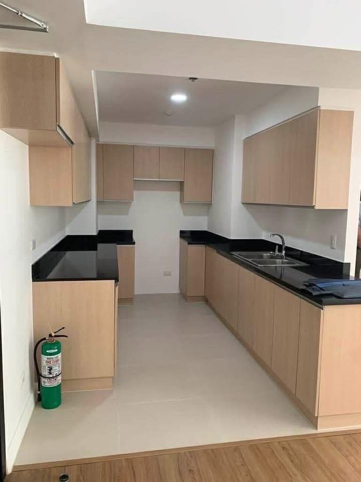 FOR RENT : THE VERANDA 2 BEDROOM - photo 2