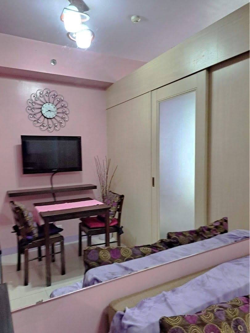 Fully Furnished 1 Bedroom Condo Unit For Rent - 32nd Floor at Berkeley Residences - photo 1