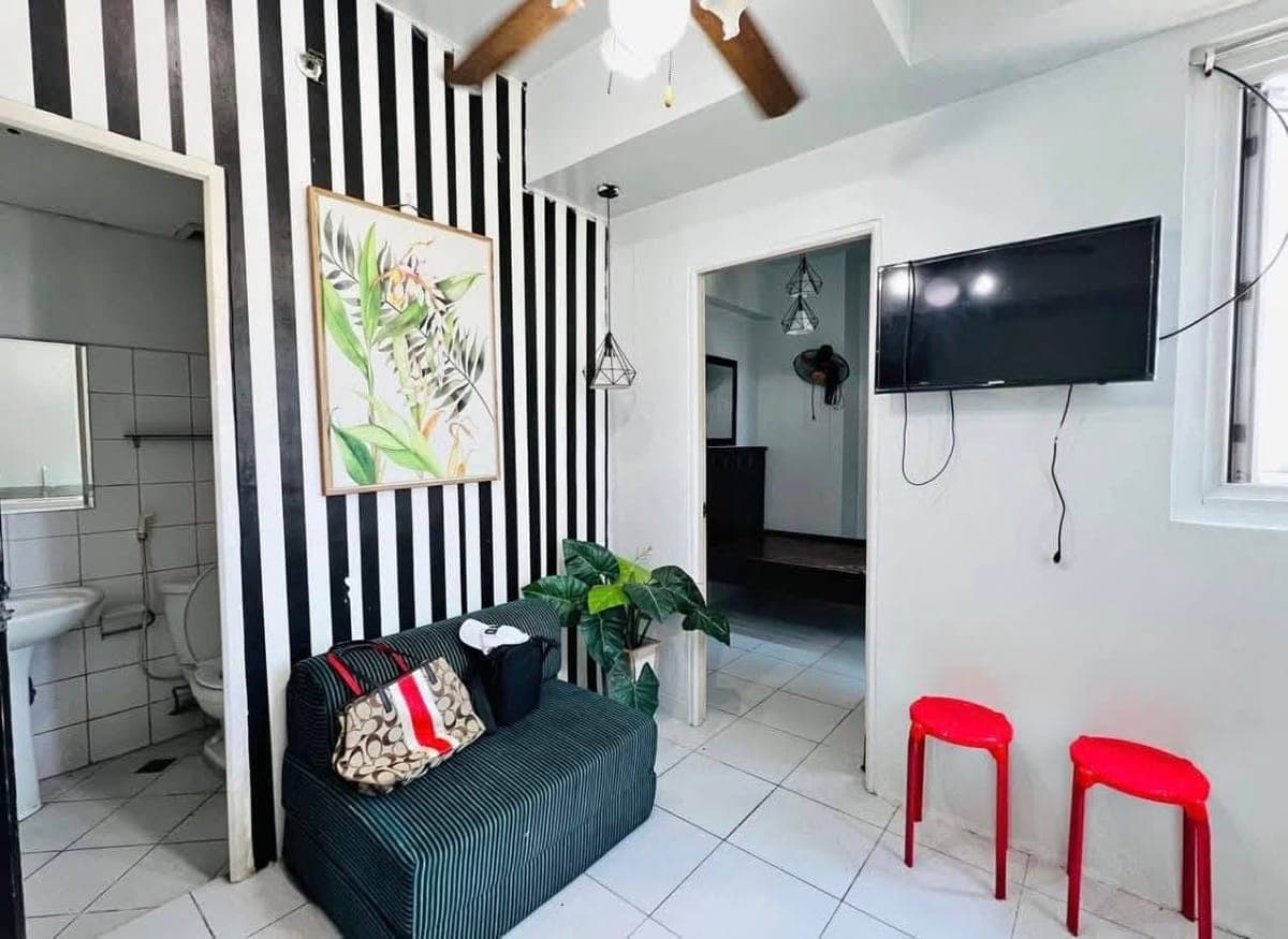 FOR RENT: ₱16,000/month - photo 1