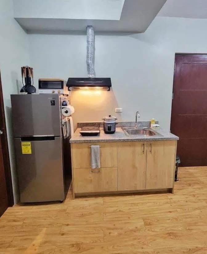 FOR LEASE: Furnished 1-Bedroom in Lahug, Cebu City - photo 1