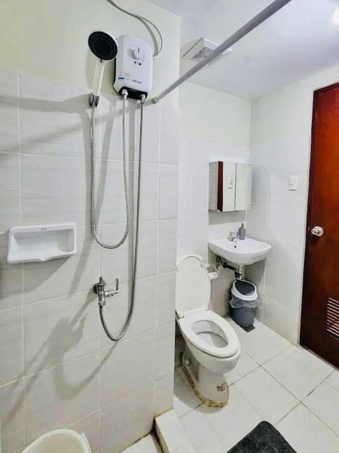 FOR LEASE: Furnished 1-Bedroom in Lahug, Cebu City - photo 2