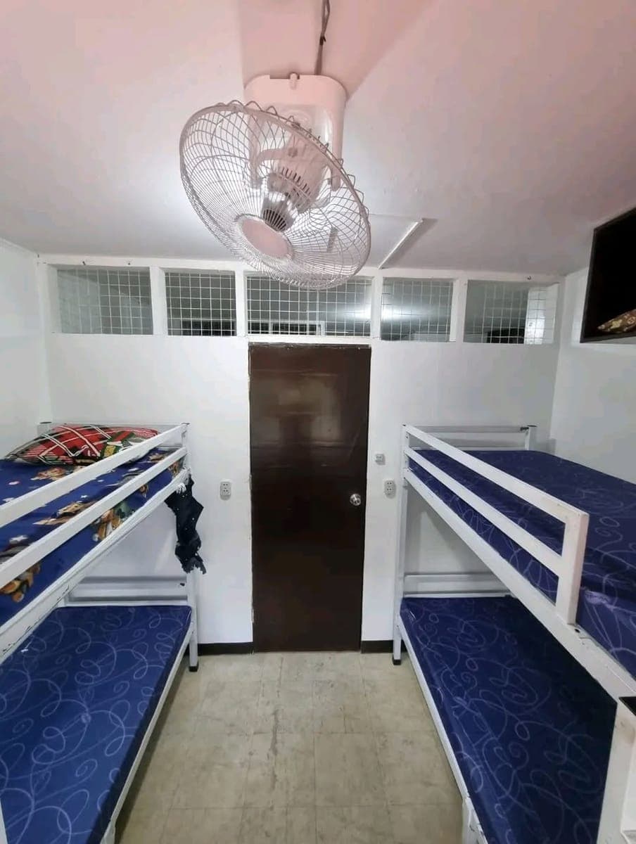 Bedspace Located at Makati City - photo 1