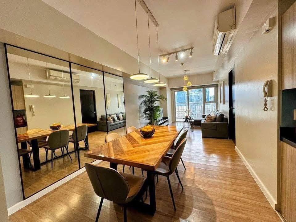 Modern Interior Designed 1 bedroom unit for lease in One Maridien facing Terra Park - photo 2