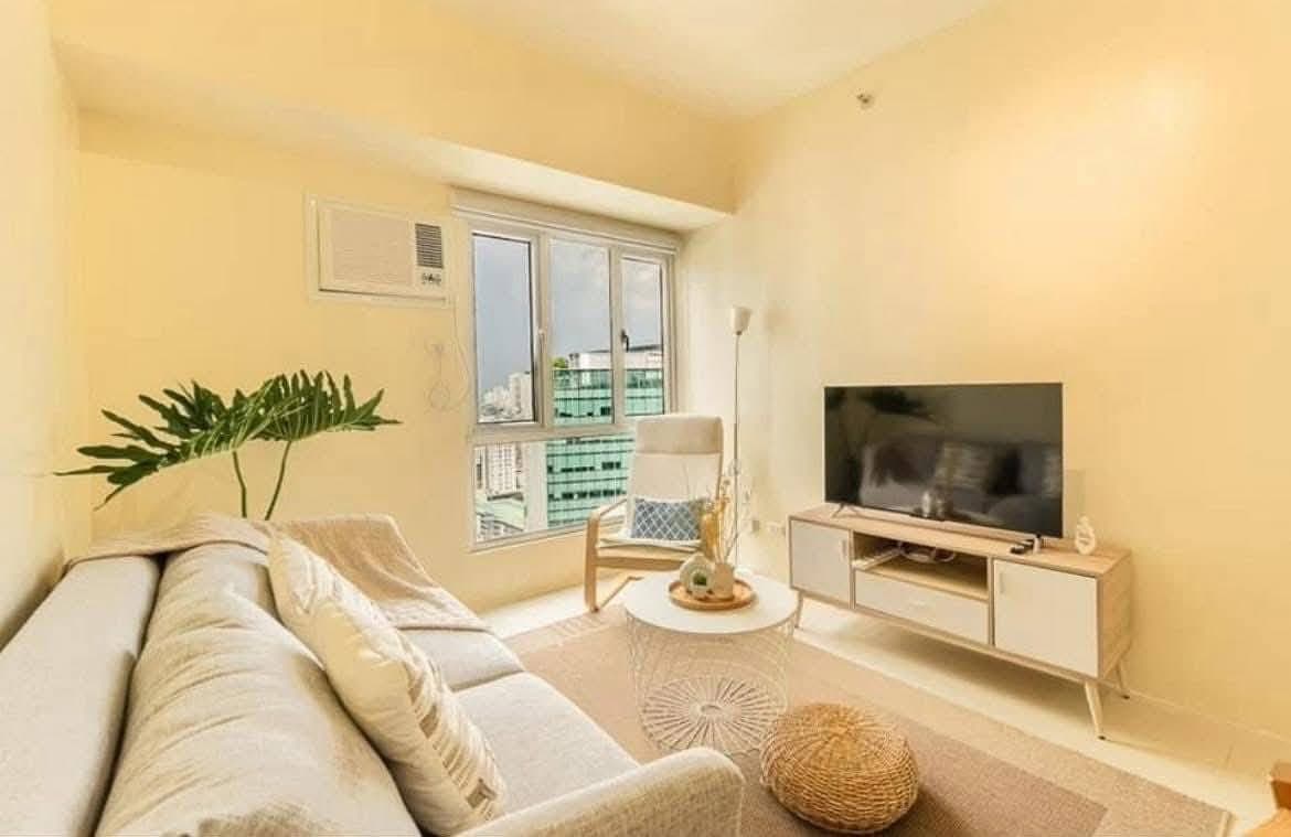 For Lease: 2-Bedroom Corner Unit in The Montane, Bonifacio Global City, Taguig - photo 1