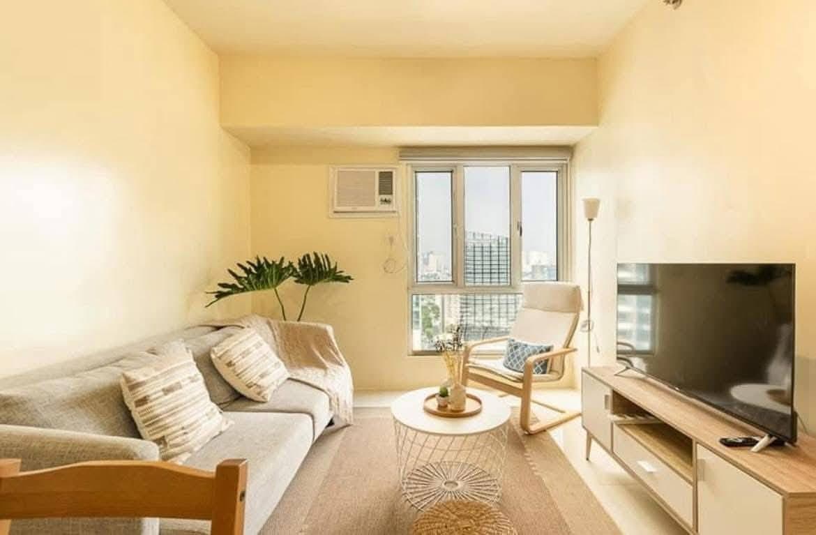 For Lease: 2-Bedroom Corner Unit in The Montane, Bonifacio Global City, Taguig - photo 2