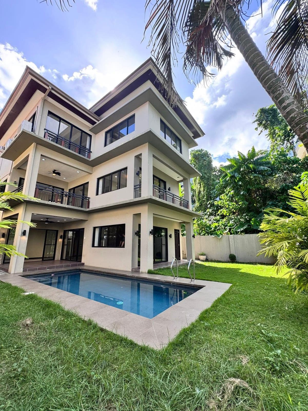 House for Rent at Maria Luisa Estate Park, Cebu ‼️ - photo 11