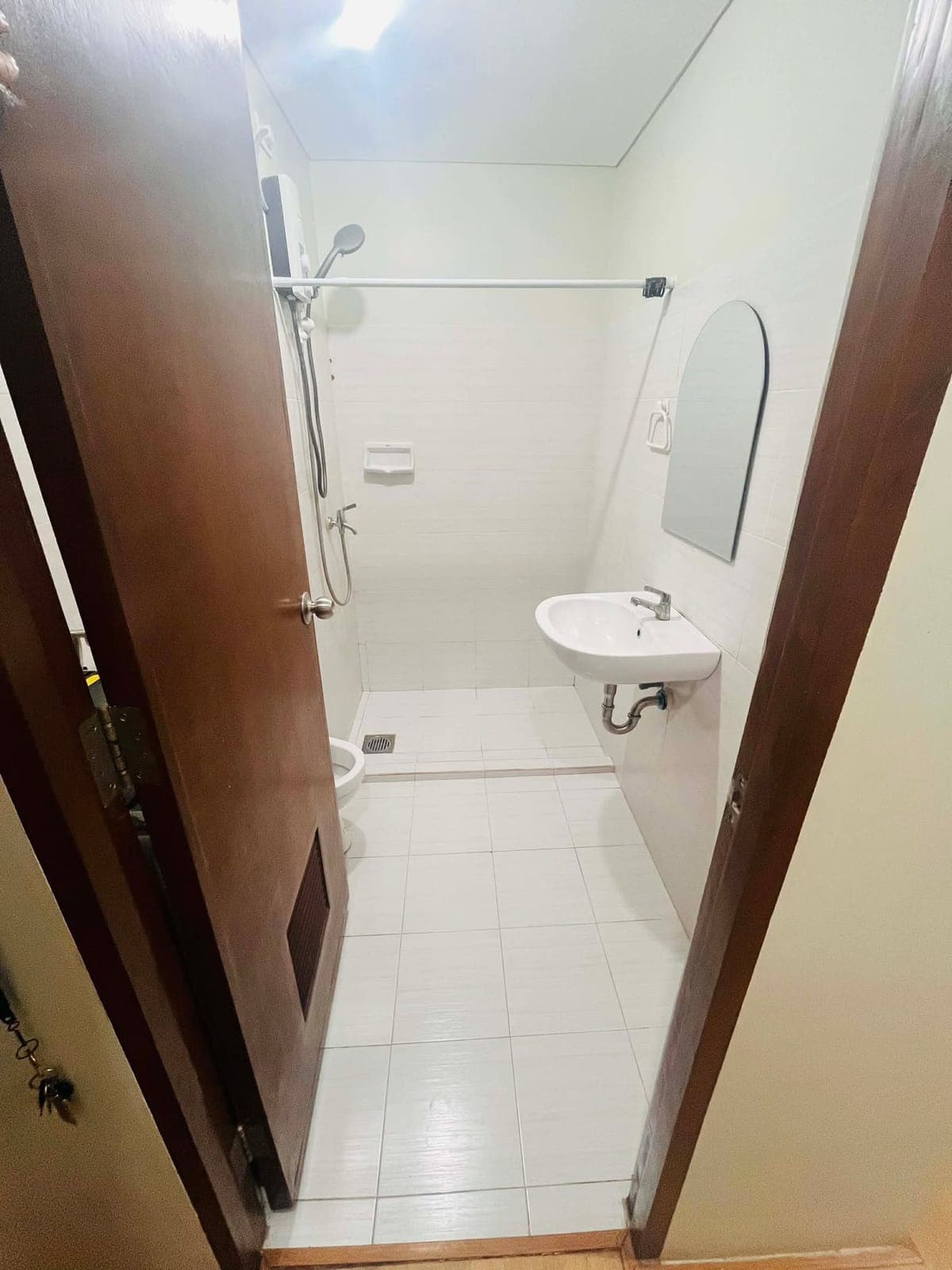 Studio unit with Balcony. - photo 4