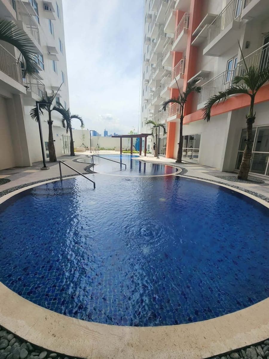❗️❗️PASAY Condo Unit For Rent NEAR LRT BUENDIA ❗️❗️ - photo 1