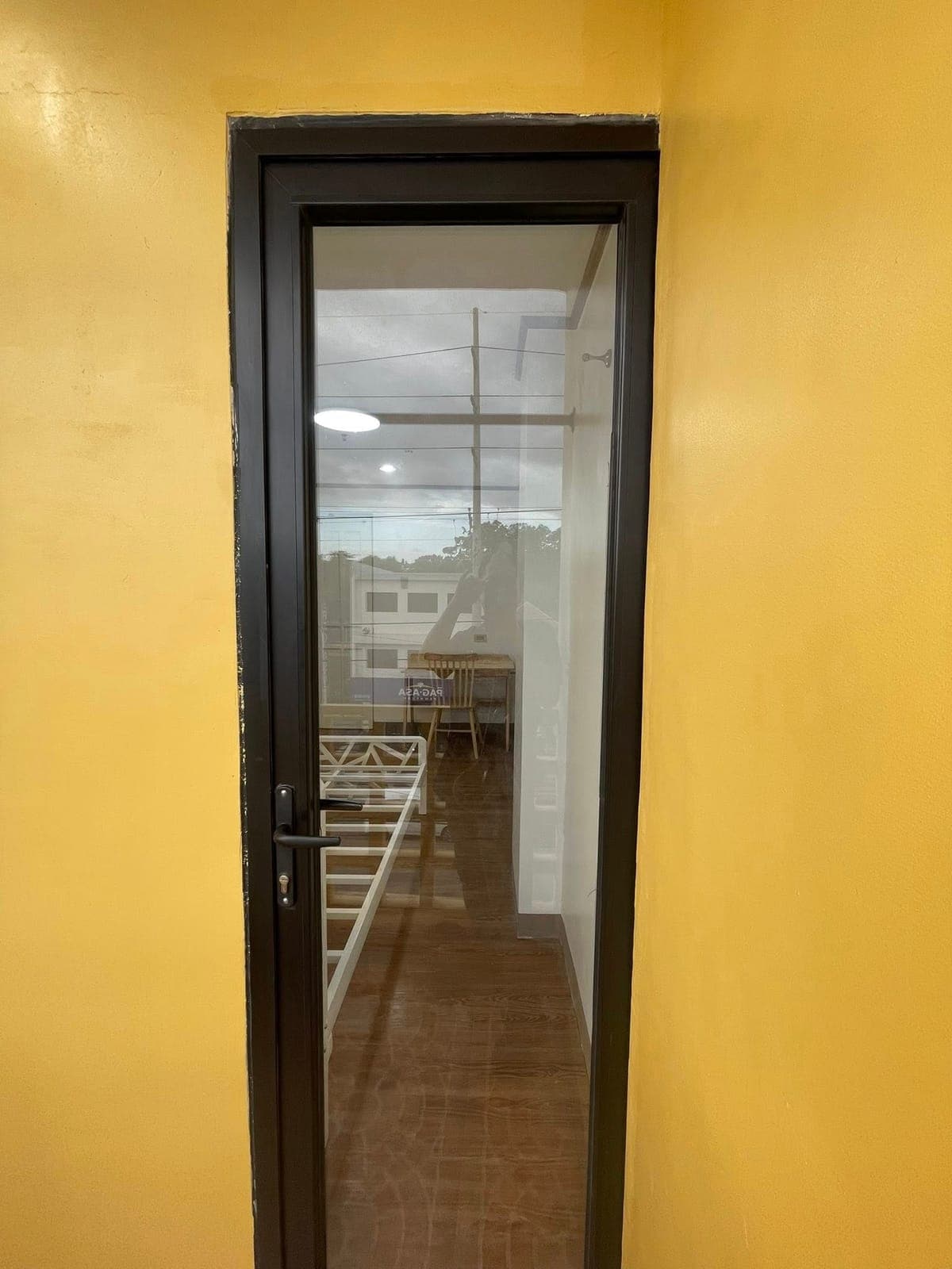 ROOM FOR RENT - photo 2