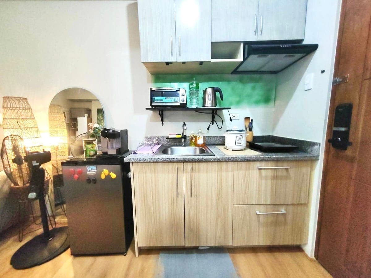 FOR RENT: Fully Furnished Studio Unit at Mivesa Garden Residences Salinas Dr Extension Lahug Cebu City - photo 7