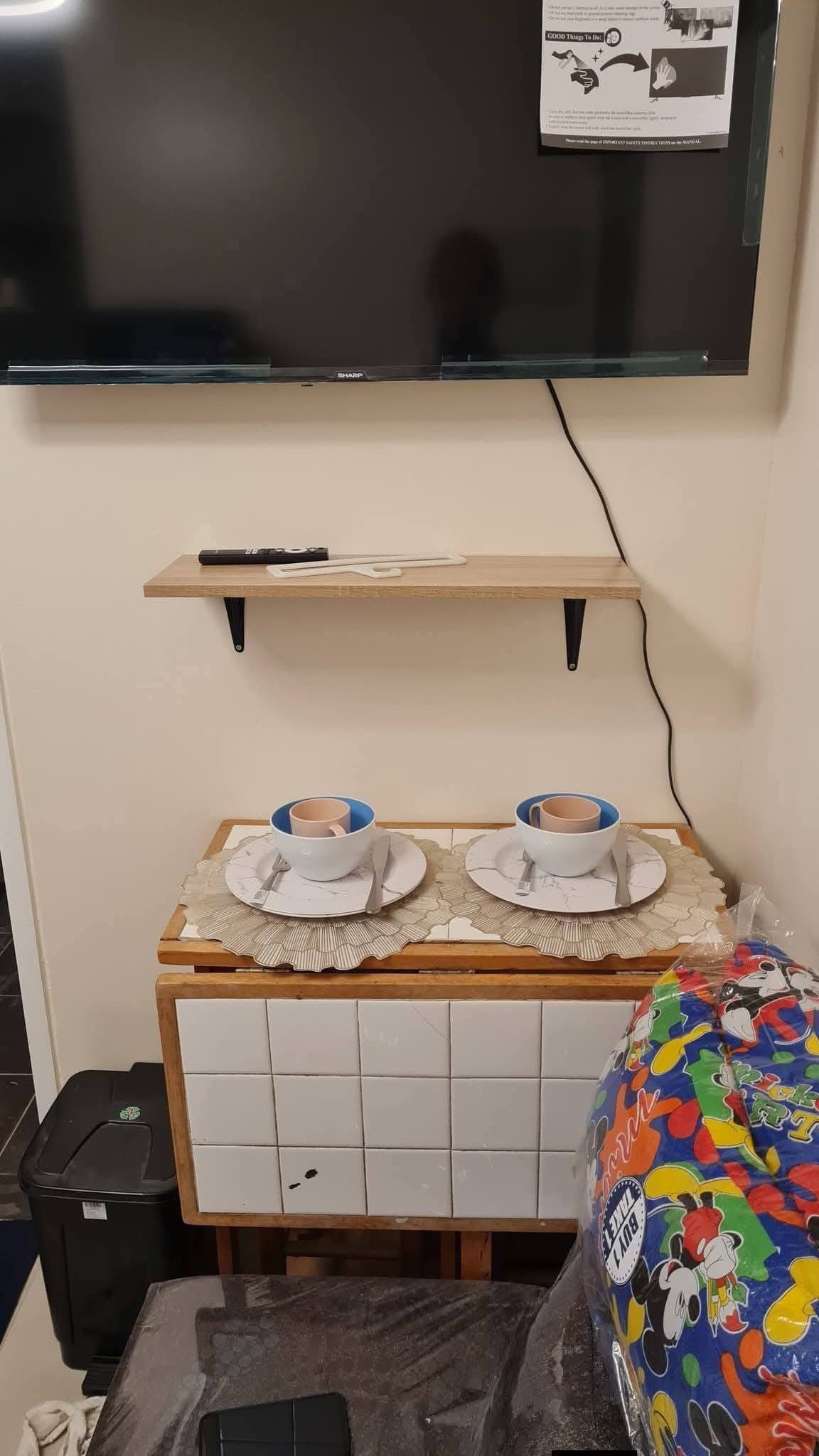 16k 1 bedroom unit in Escario 1 month advance and 1 month deposit only with balcony near Ayala Busin... - photo 1