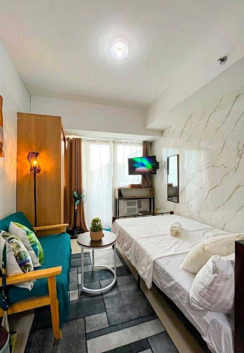 FOR RENT: ₱17,000/month - Inclusive association dues - photo 1