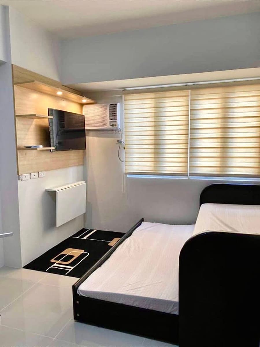 23 Sq.m Studio Unit for Rent w/ breath taking overview of the City of Manila Located at the 30th floor of the Bldg. - photo 4