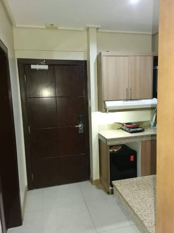 🏢 DIRECT‼️ FOR RENT – STUDIO UNIT WITH BALCONY - photo 2