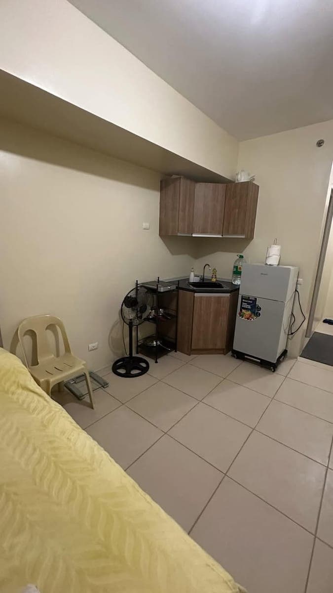 Direct Owner here. Avida Vita Vertis North Studio Fully Furnished. 2+1 to move in. - photo 1