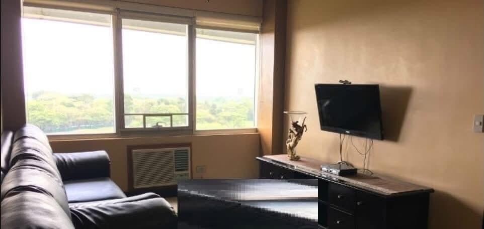 3Doors corner unit Fairways Tower (PHP50K per month Furnished) below market rate - photo 3