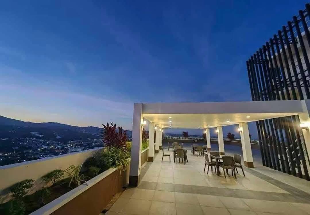 FOR RENT | 1-BEDROOM CONDO IN MIDPOINT RESIDENCES - photo 3