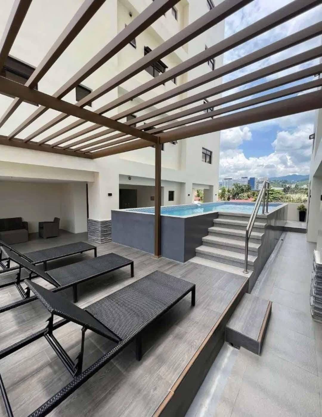 FOR RENT | 1-BEDROOM CONDO IN MIDPOINT RESIDENCES - photo 4