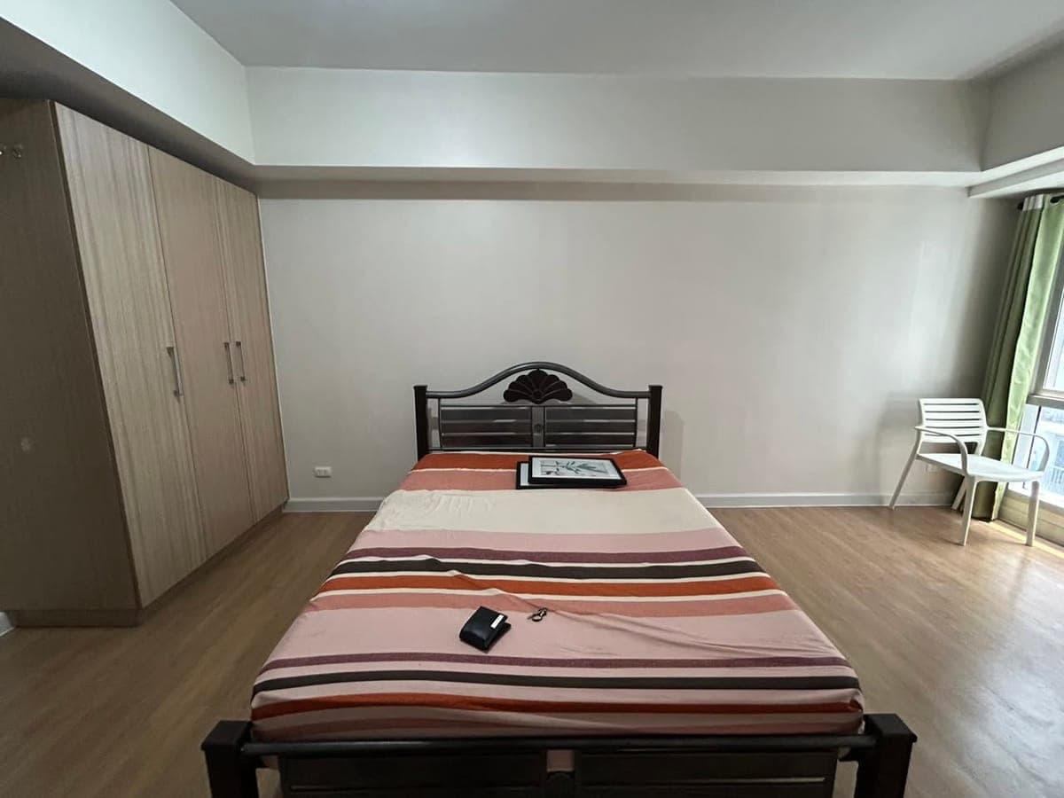 For Lease - photo 2