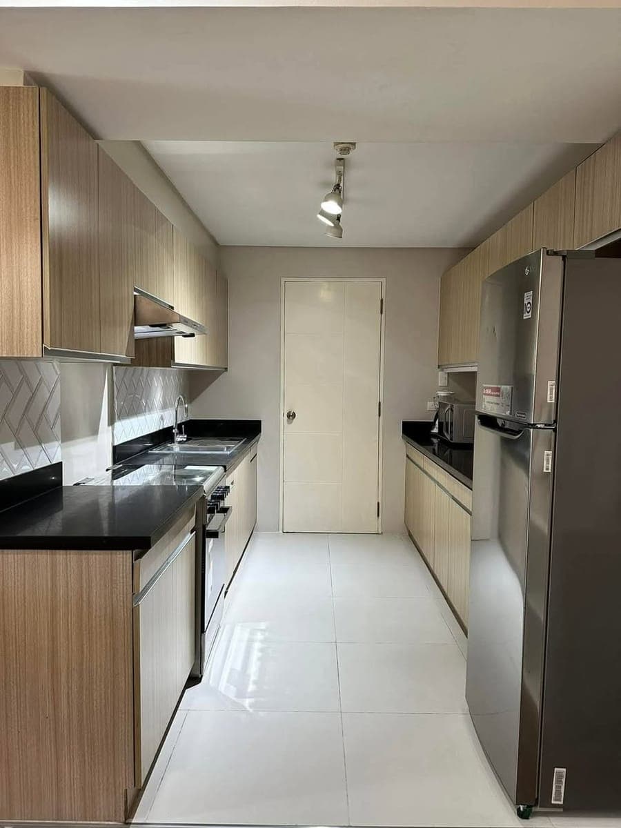 FOR LEASE: - photo 5