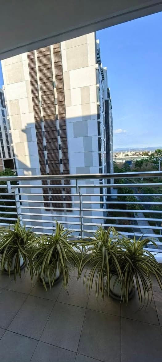 FOR RENT: THE VERANDA 2 BEDROOM - photo 5