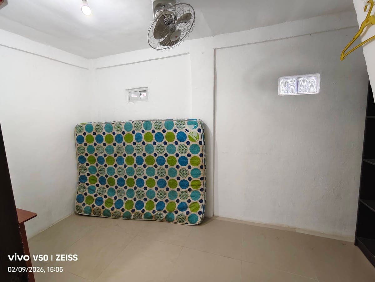 House for rent or for sale inside subdivision - photo 2