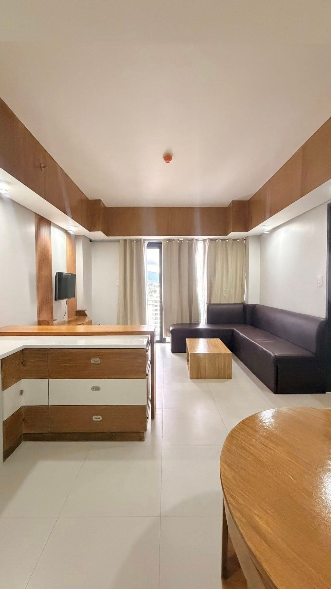 BASELINE PREMIERE SPACIOUS 1BR  FOR RENT or SALE - photo 2