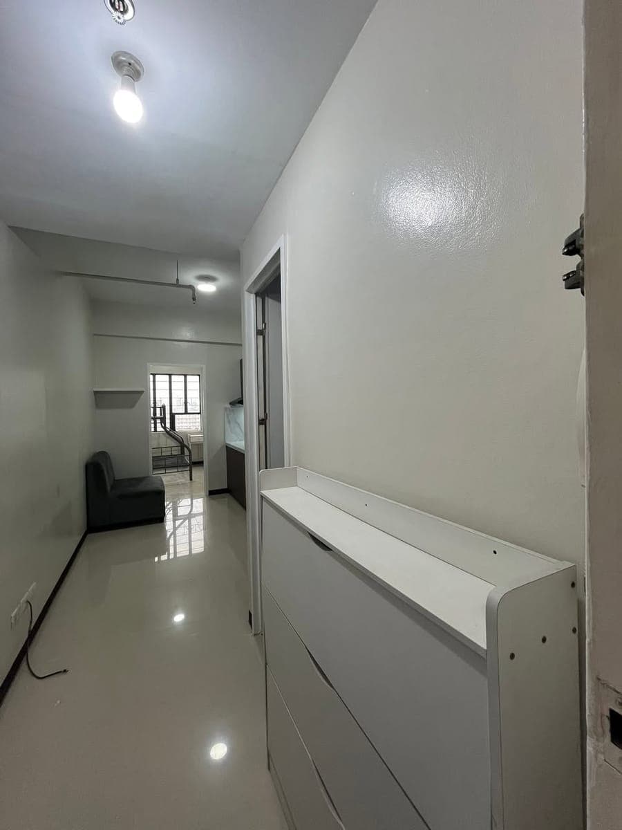 1BR CONDO FOR RENT - photo 2