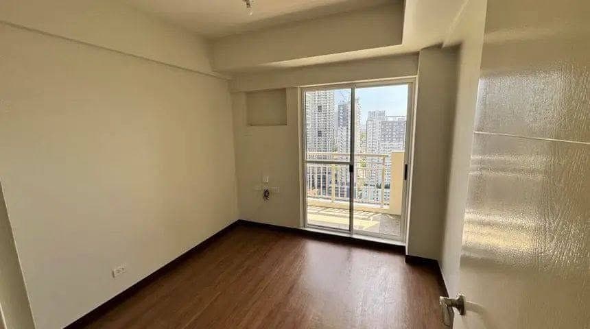 𝐅𝐎𝐑 𝐑𝐄𝐍𝐓: 1BR Bare Unit with Parking at DMCI The Aston Place, Pasay City - photo 4