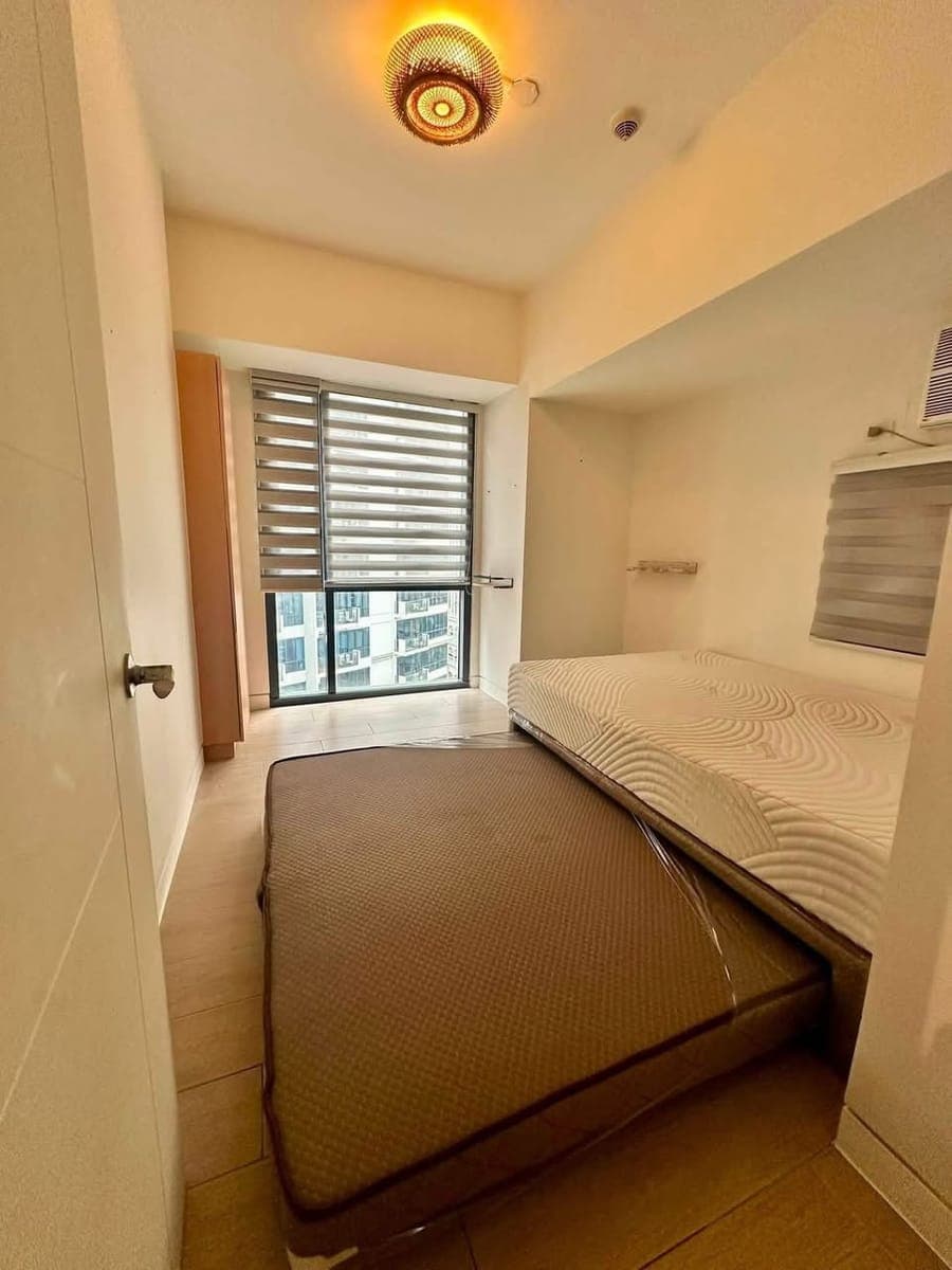 For Lease: Newly Renovated 1 Bedroom corner unit at The Viceroy, BGC - photo 4