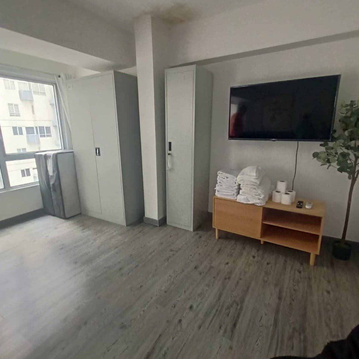 FOR SALE / FOR LEASE – Fort Victoria Tower C, BGC - photo 2