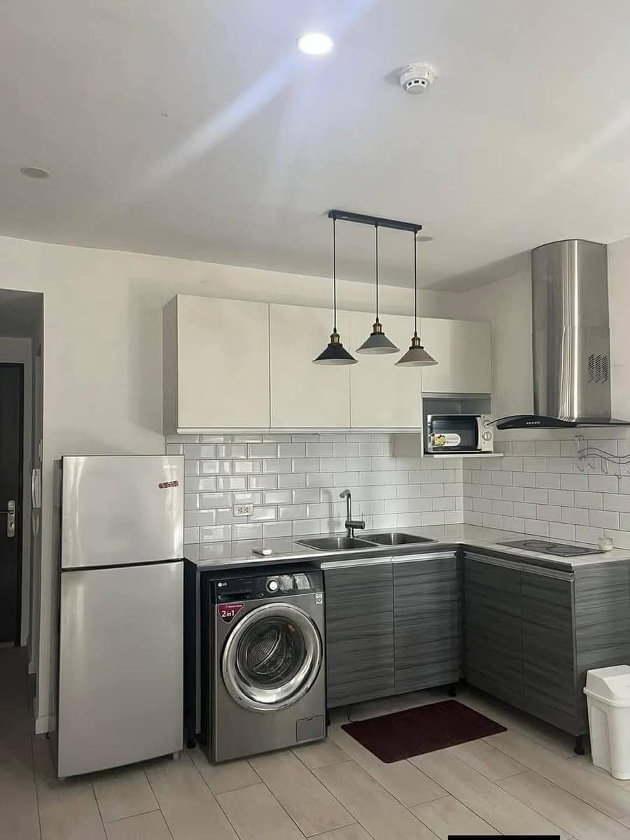 For Lease: Furnished 1 Bedroom unit at Seibu Tower, BGC - photo 4