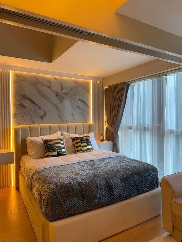 FOR LEASE: Newly Turnover 1 BR in Uptown Parksuites 1, BGC - photo 1