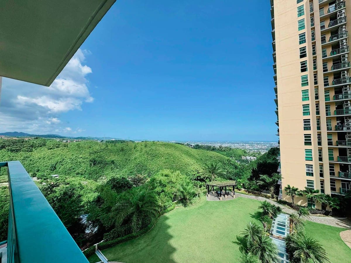 107 sqm 2BR Unit at Citylights, Cebu Veterans Dr., Nivel Hills, Apas, Cebu City (W/ PARKING, BALCONY... - photo 7